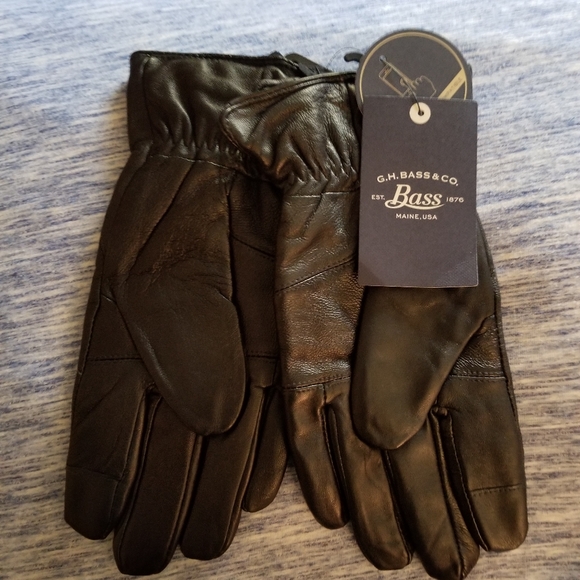 G.H. Bass & Co. Other - Mens leather gloves